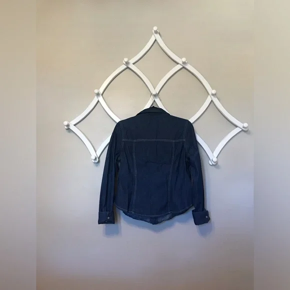 Lone Star Junior Size Large Denim Shirt/Jacket with Hidden Snap-Front Closure. - Picture 4 of 8